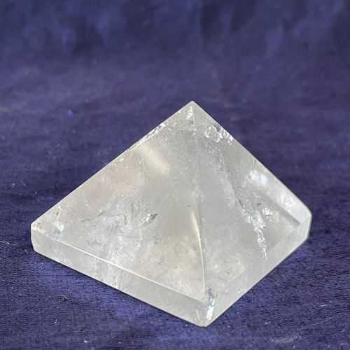 Pyramid i Bergkristall 4*4cm (BKpy10) (60g)