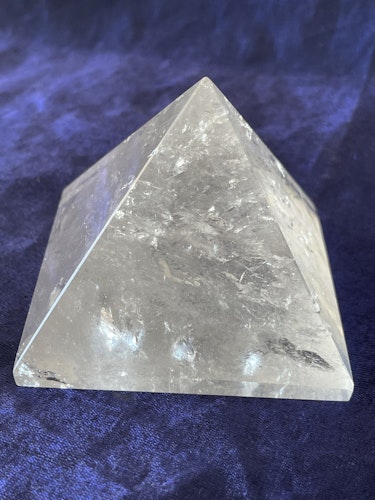 Pyramid i Bergkristall 6,3*6,3 (BKpy13) (236g)