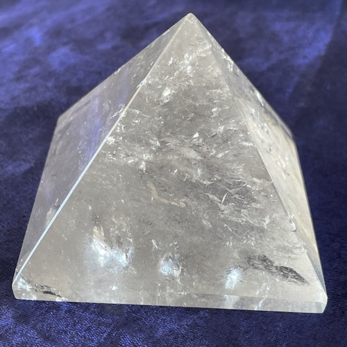 Pyramid i Bergkristall 6,3*6,3 (BKpy13) (236g)