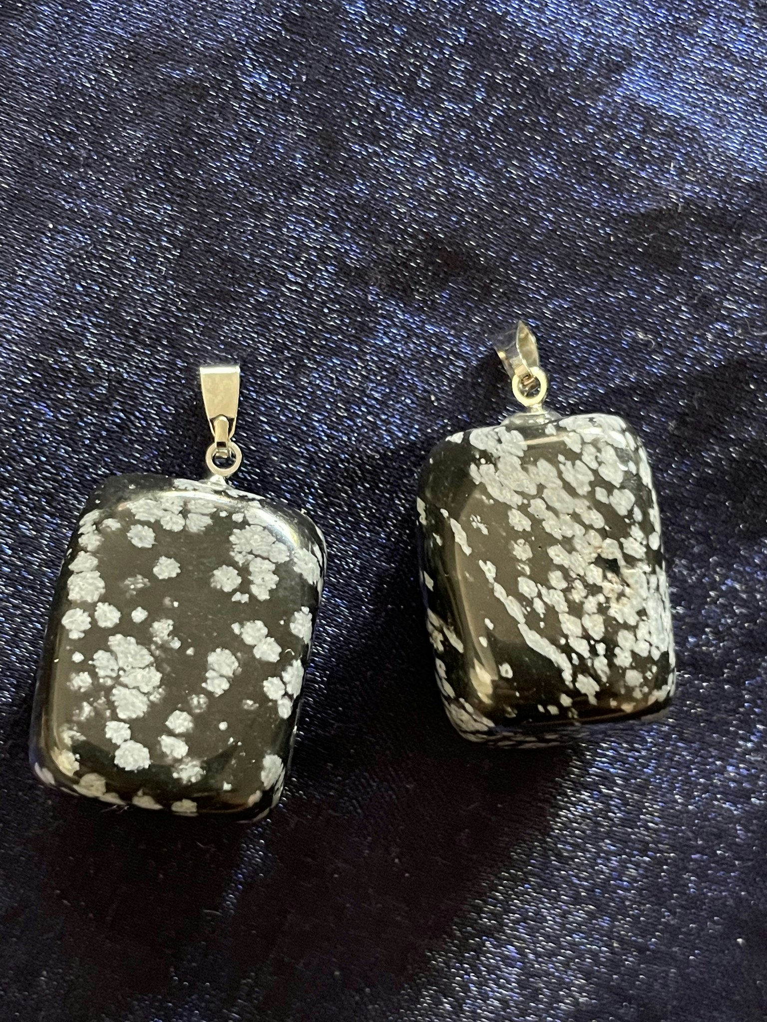 Snöflingeobsidian smycke