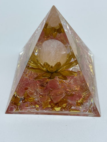 Orgonitpyramid (4)