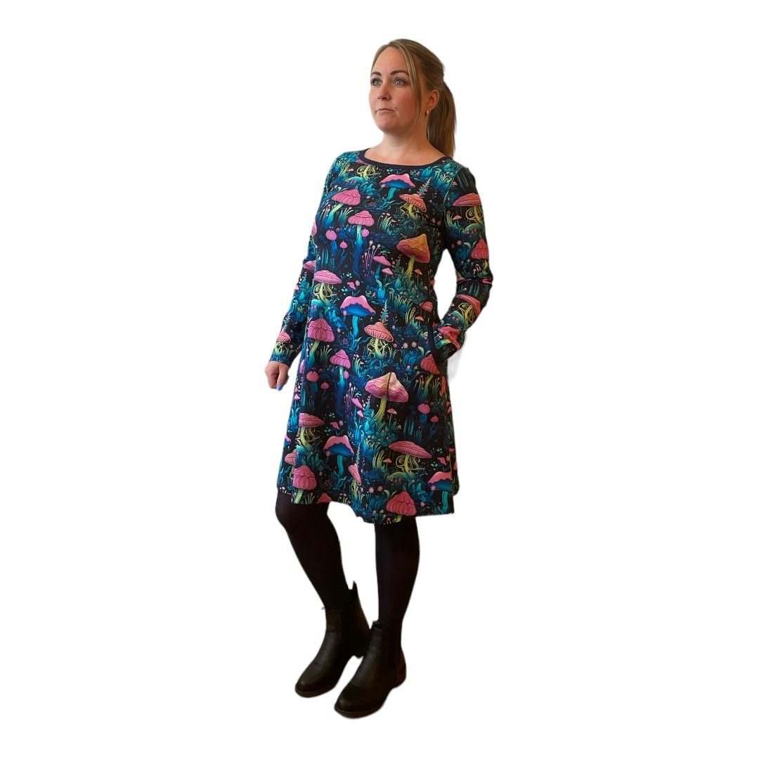 Alma Klänning - Eget Tygval