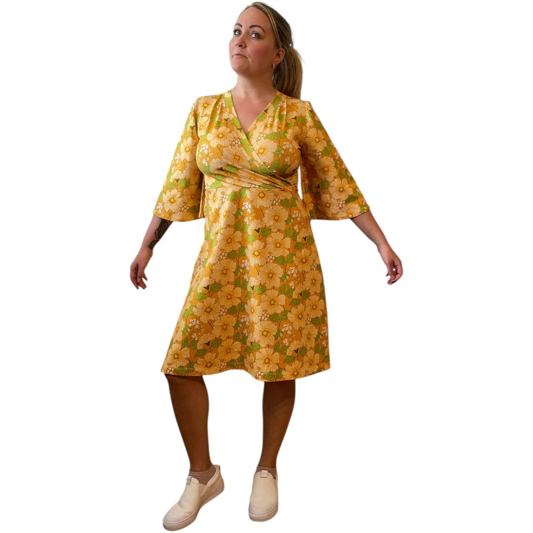 Viola Klänning - Eget Tygval