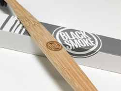 Tandborste Bambu "Black Smoke Racing"