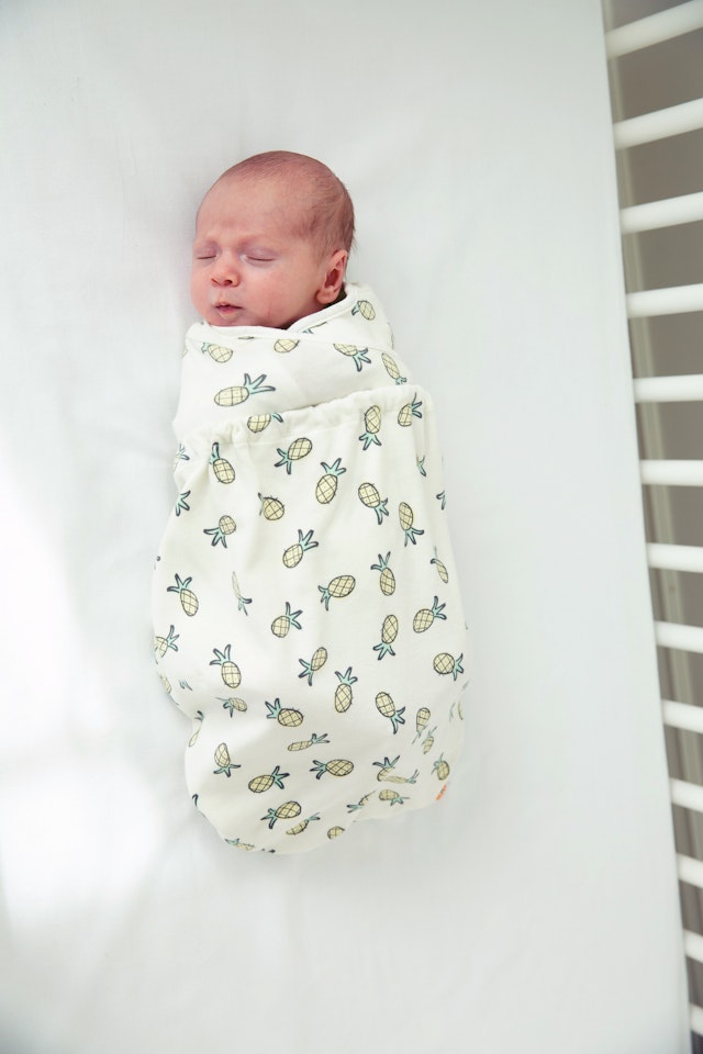 Ergobaby Swaddler Pineapples 0-3mnd.