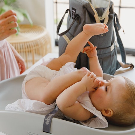 Bumbo Skötbädd, Ljusgrå