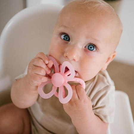BabyOno silicone teether Flower Pink