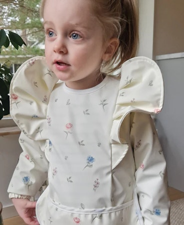 Haklappen ANNA med ärmar