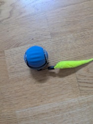 Interaktiv boll med svans för katt