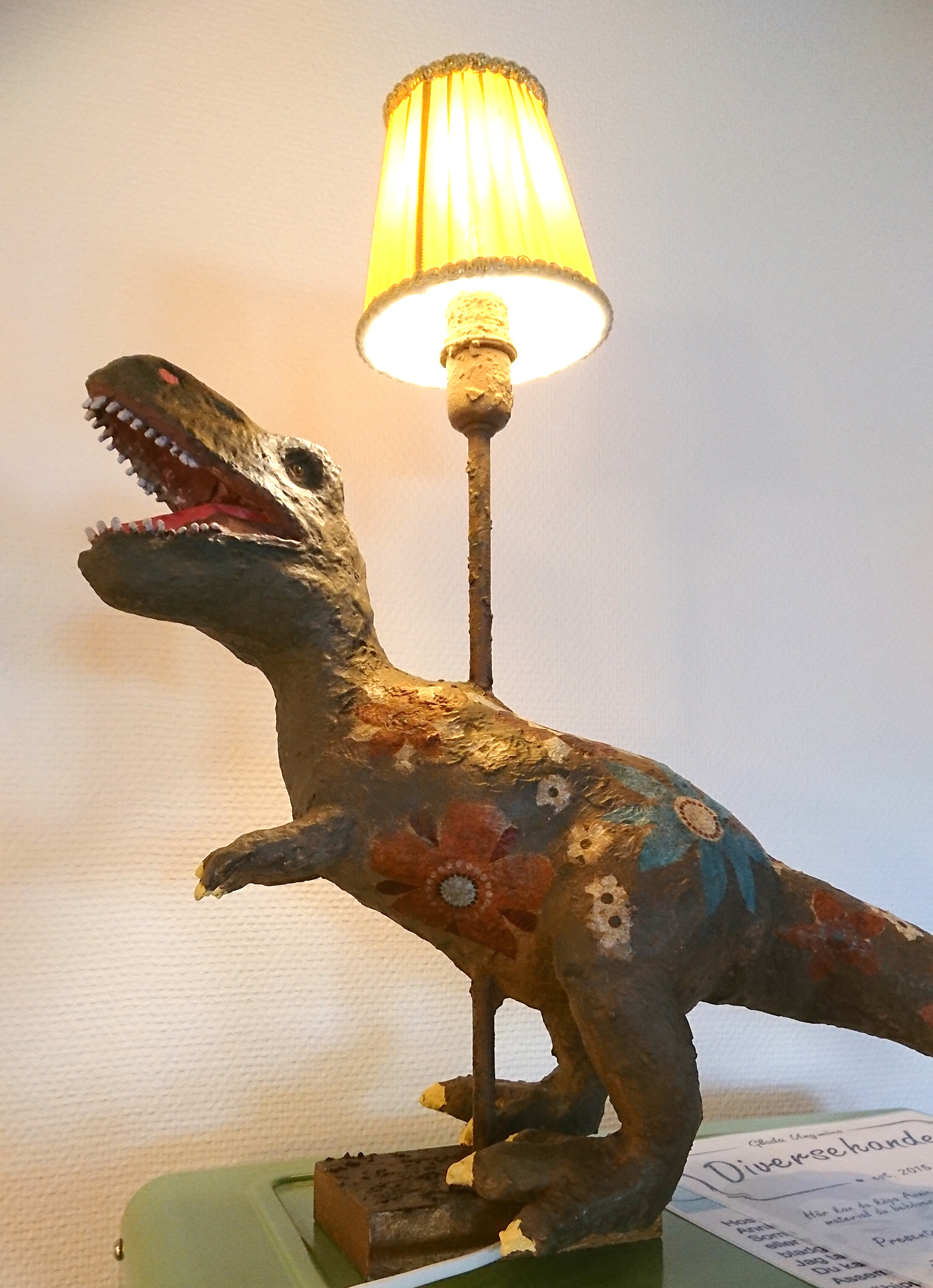 Dinosaurie-Lampa Återbruk 2.0