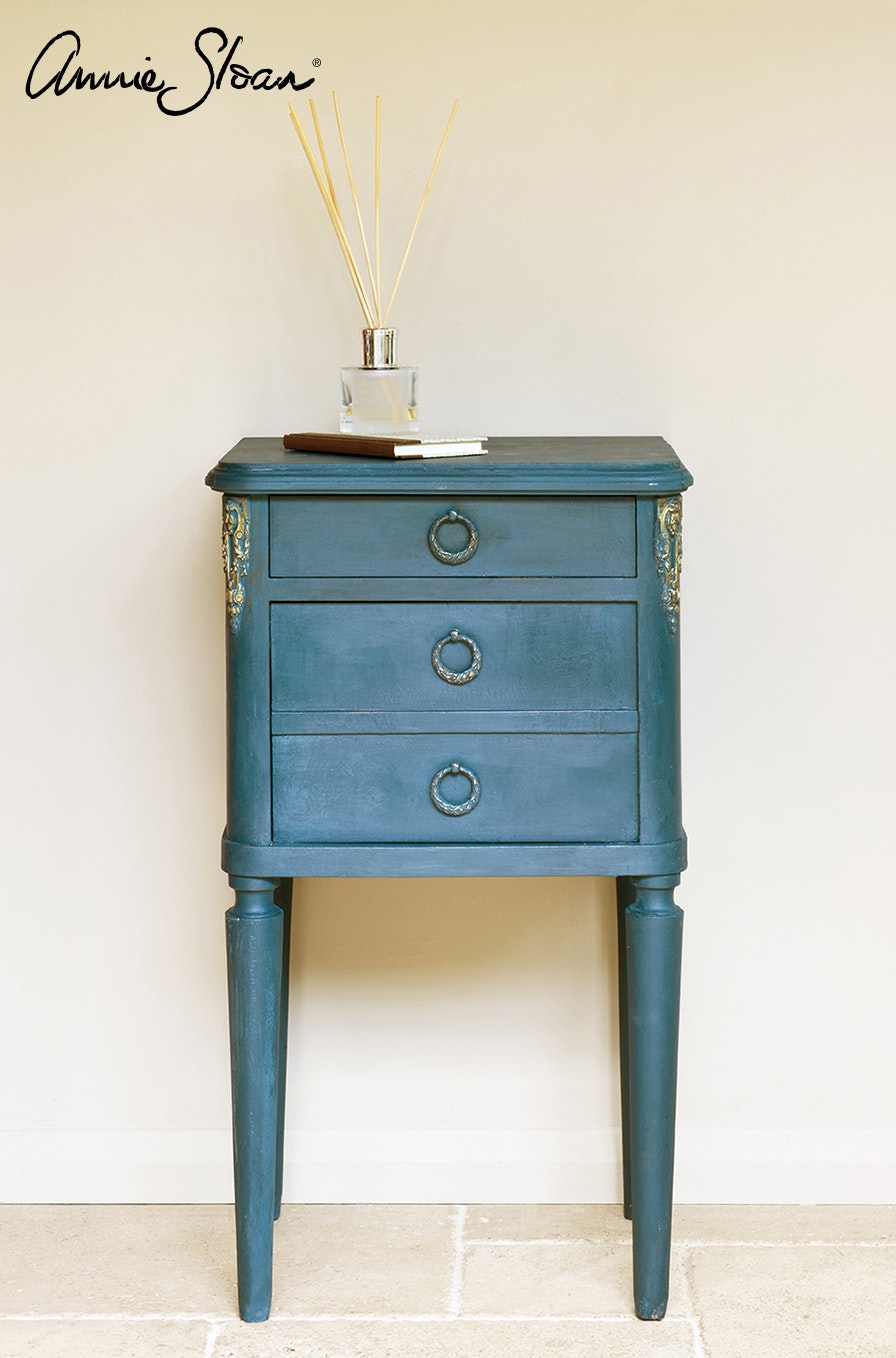 Annie Sloan Chalk paint Aubusson Blue  målad byrå Glada ungmöns diversehandel bild 5