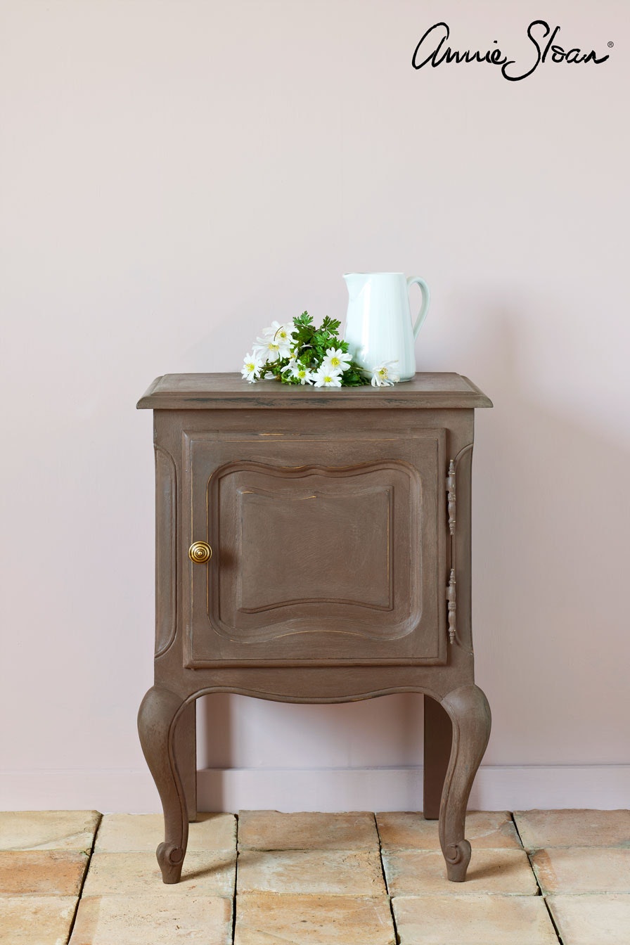 Annie Sloan Chalk paint Honfleur målat skåp interiör Glada ungmöns diversehandel bild 5