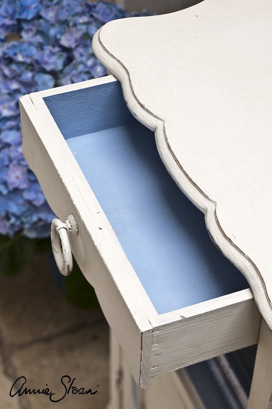 Annie Sloan Chalk paint Original  målad byrå låda interiör Glada ungmöns diversehandel bild 5