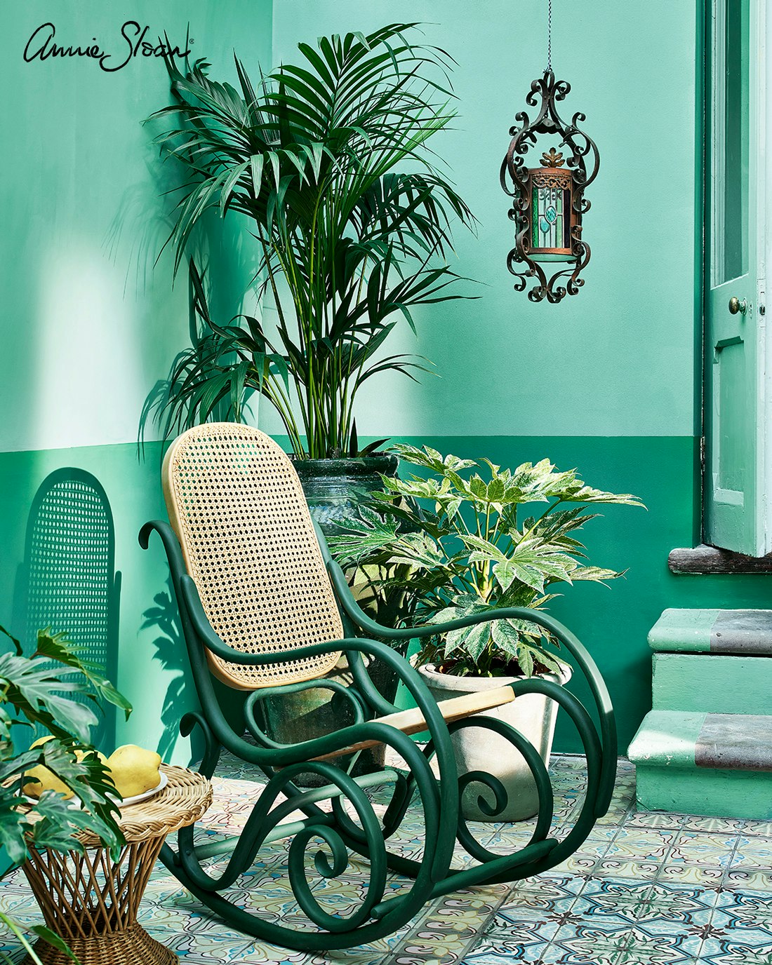 Annie Sloan Chalk paint Provence målad vägg interiör Glada ungmöns diversehandel bild 7