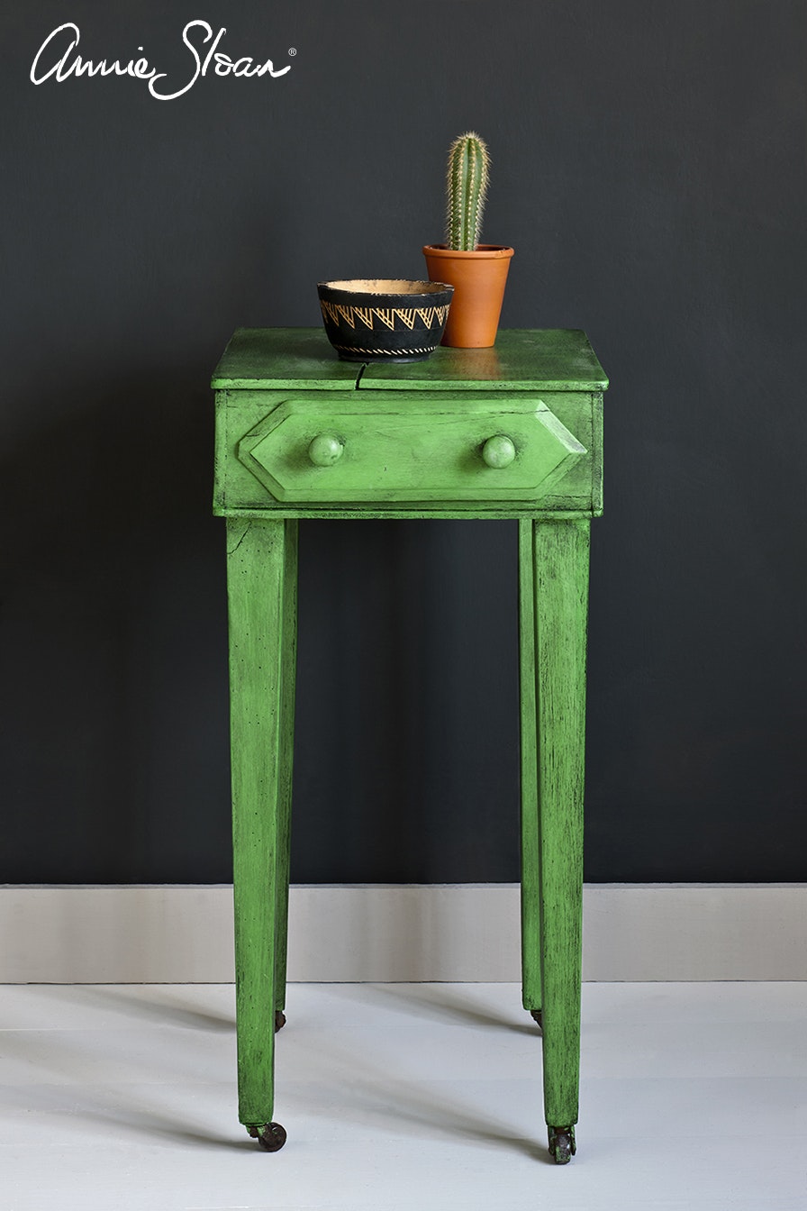 Annie Sloan Chalk paint Antibes målat bord Glada ungmöns diversehandel 10