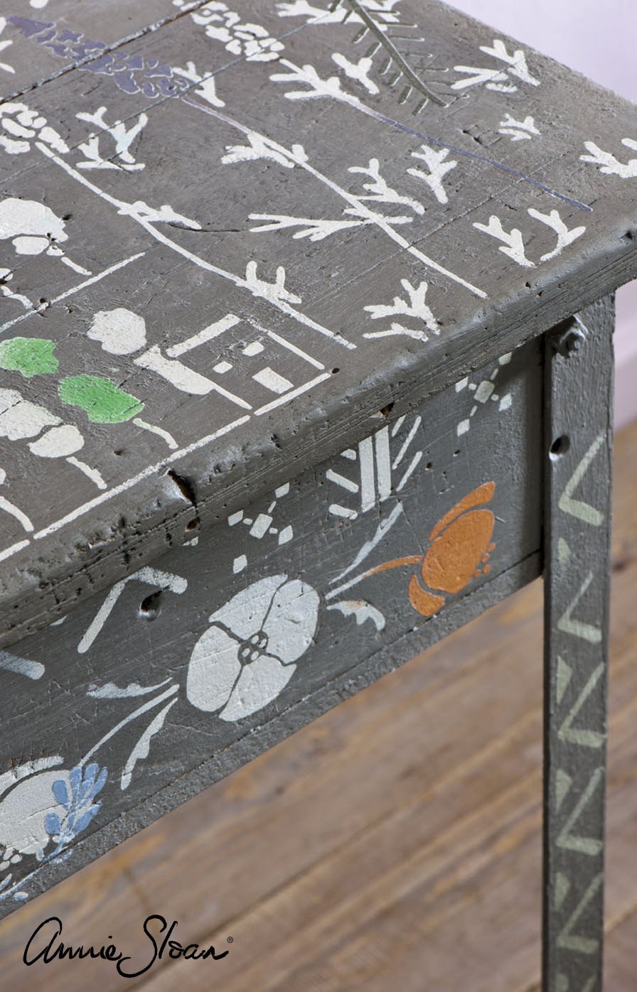 Annie Sloan Chalk paint French Linen målat bord schablon stencil Glada ungmöns diversehandel bild 16