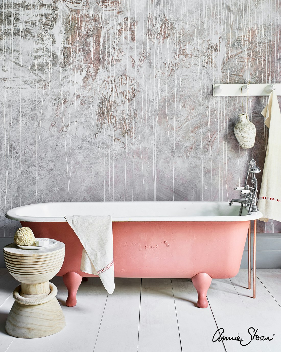 Annie Sloan Chalk paint Scandinavian Pink  vägg badkar badrum interiör Glada ungmöns diversehandel bild 11