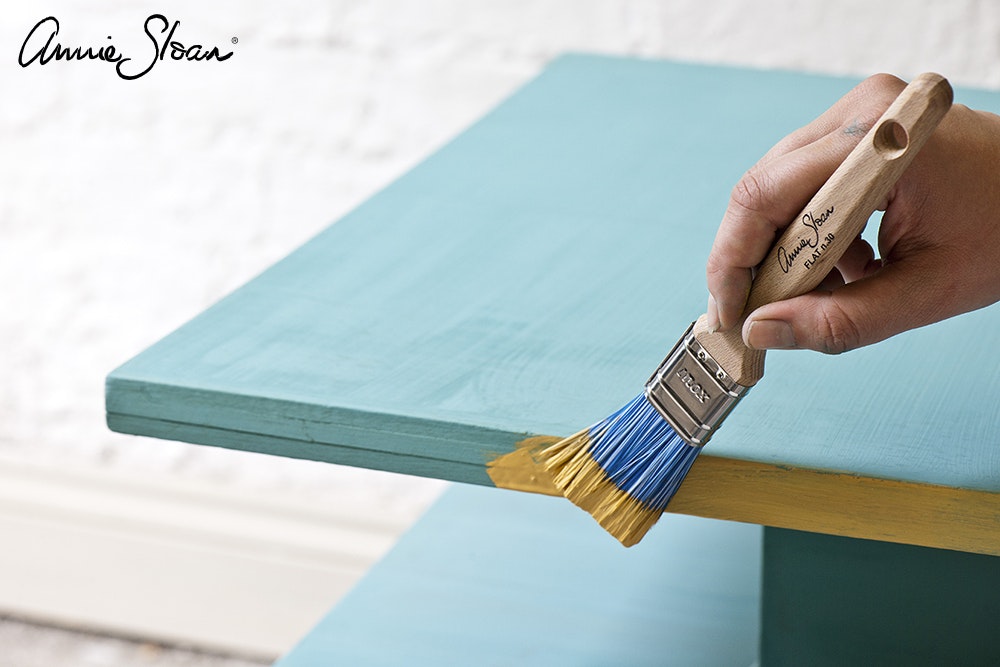 Annie Sloan Chalk paint English Yellow målad bordsskiva Glada ungmöns diversehandel bild 12
