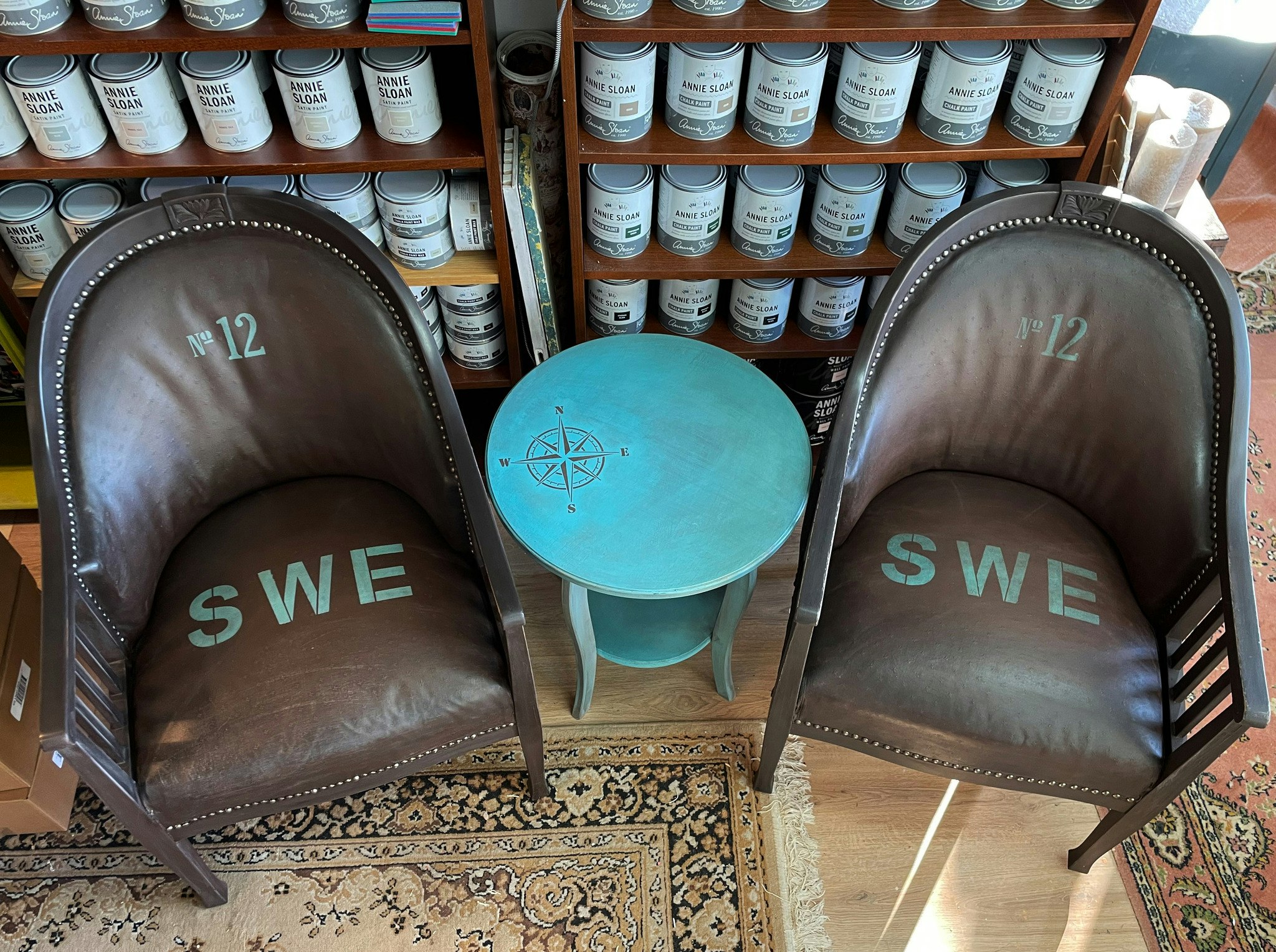 Unika  stol(ar) och bord