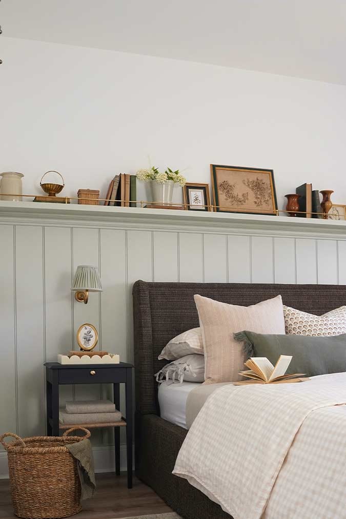 Annie Sloan Wall Paint Cotswold Green väggfärg grå grön interiör glada ungmöns diversehandel 1