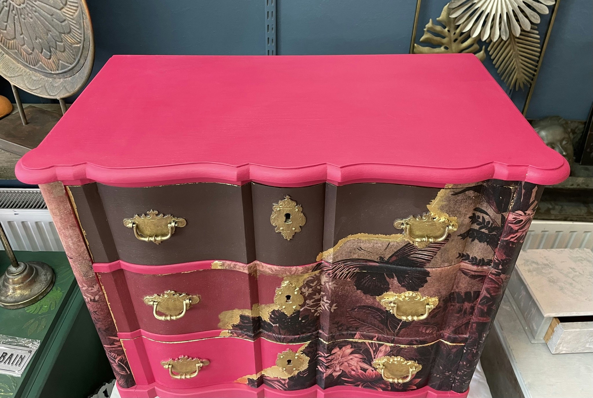 Unik möbel, Byrå, Rosa och guld, Decoupage, Rosa byrå,