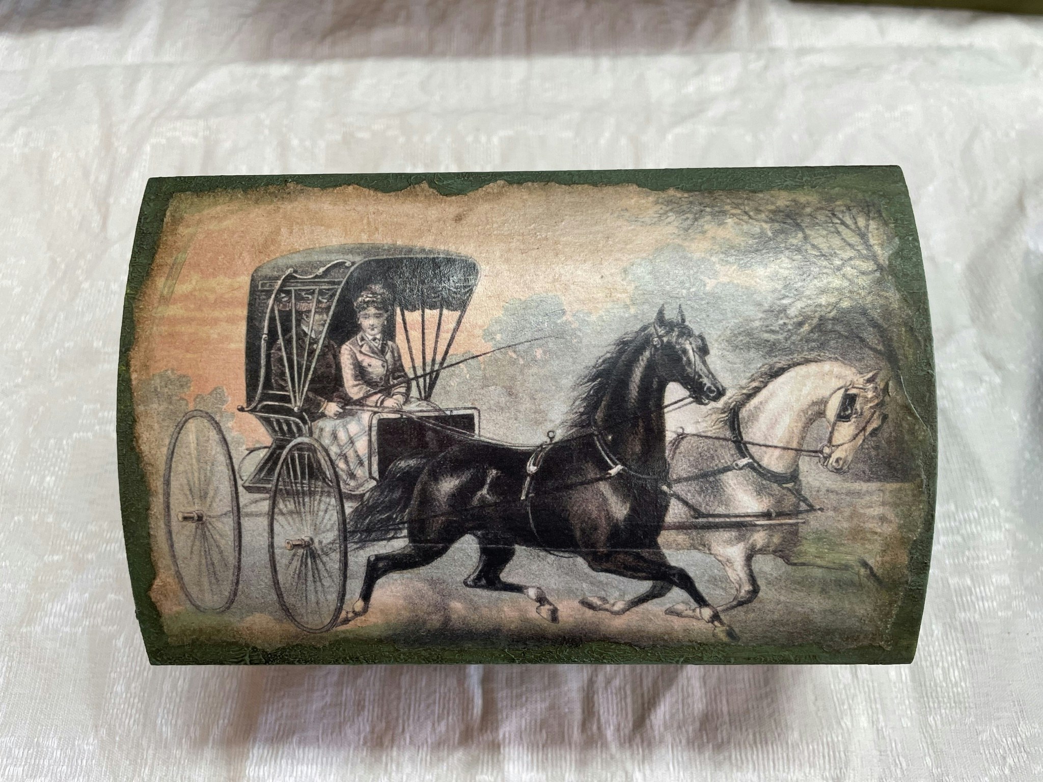 Träask, 1800-tals motiv, cigarrask, Unik ask, Häst och vagn,