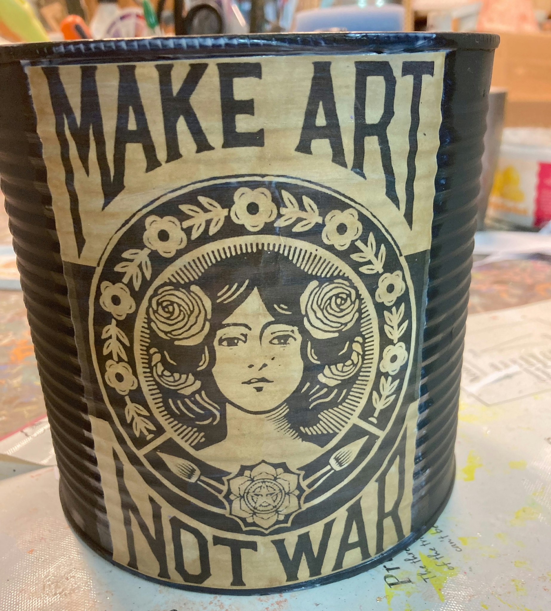 Rostiga och målade burkar, burk med etikett, bild på burk, decoupage, kurs, make art