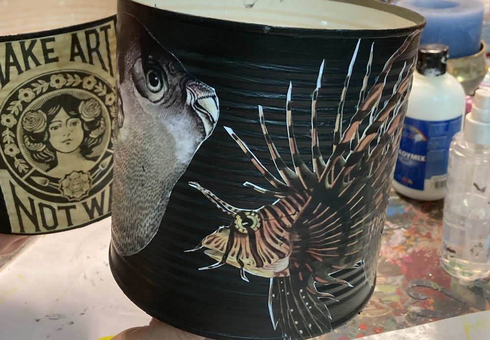 Rostiga och målade burkar, burk med etikett, bild på burk, decoupage, kurs, drakfisk, fiskar
