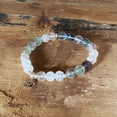 Armband bergkristall, fluorit & Aum i silver