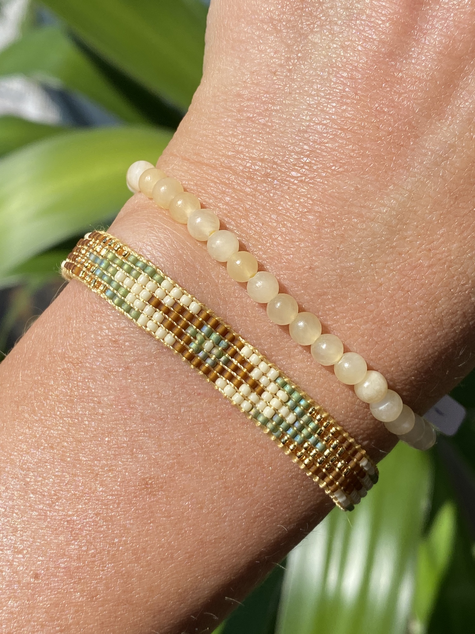 Armband miyuki pärlor guld/grön/beige