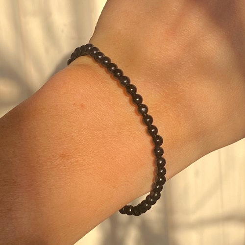 Armband onyx 4mm pärlor