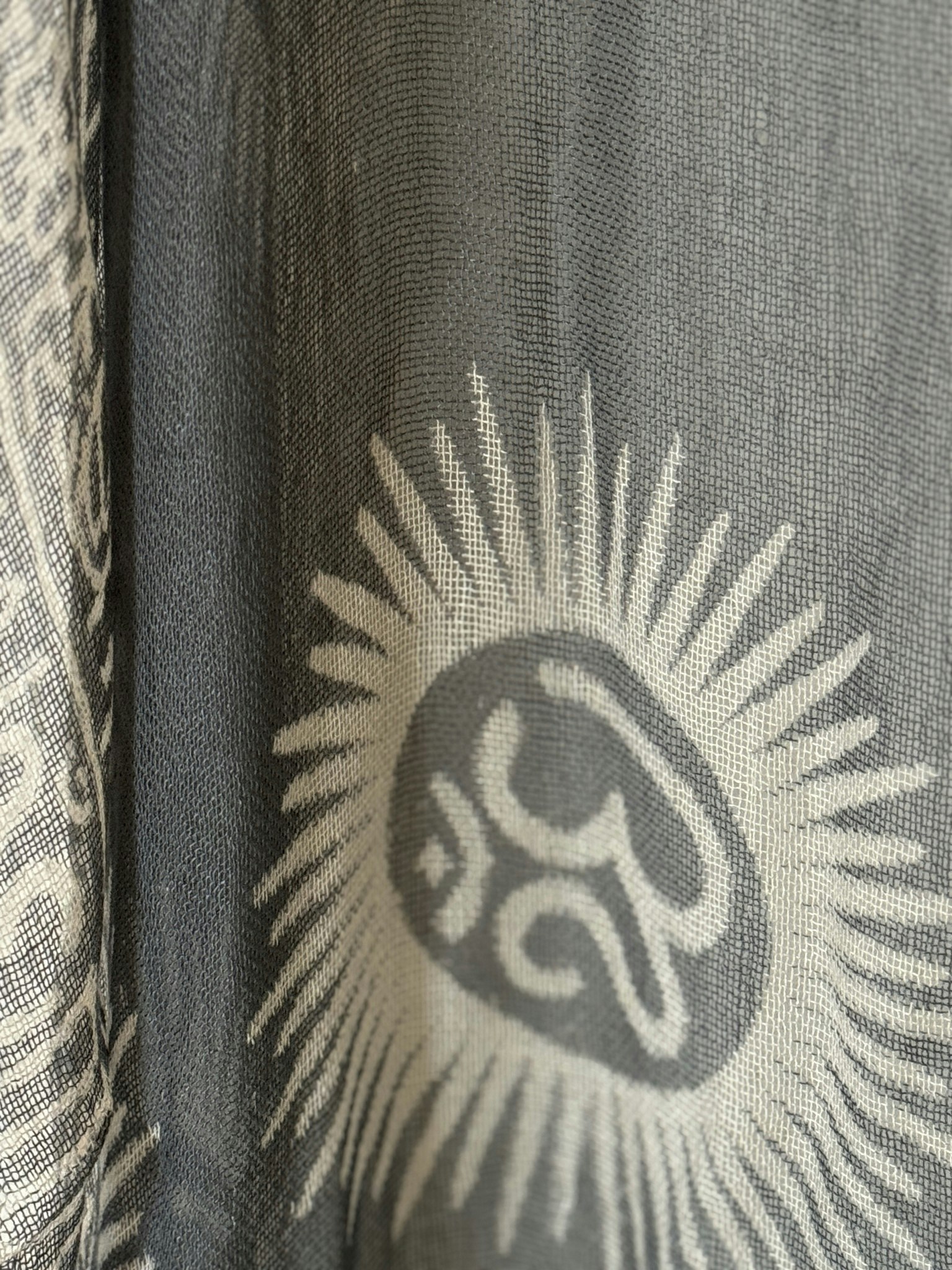Sjal från Indien grå
