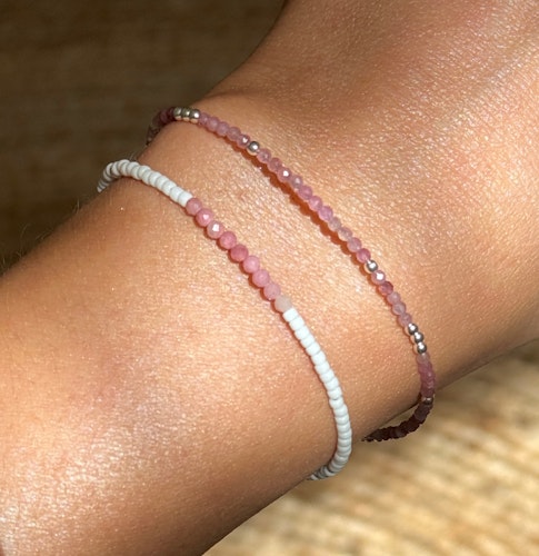Armband med pärlor av rosa turmalin och silver 925