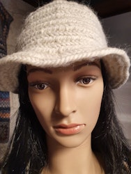 Nålbunden hatt