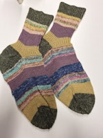 Klassiska hemstickade herrsockor