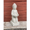 Buddha sittande på knä