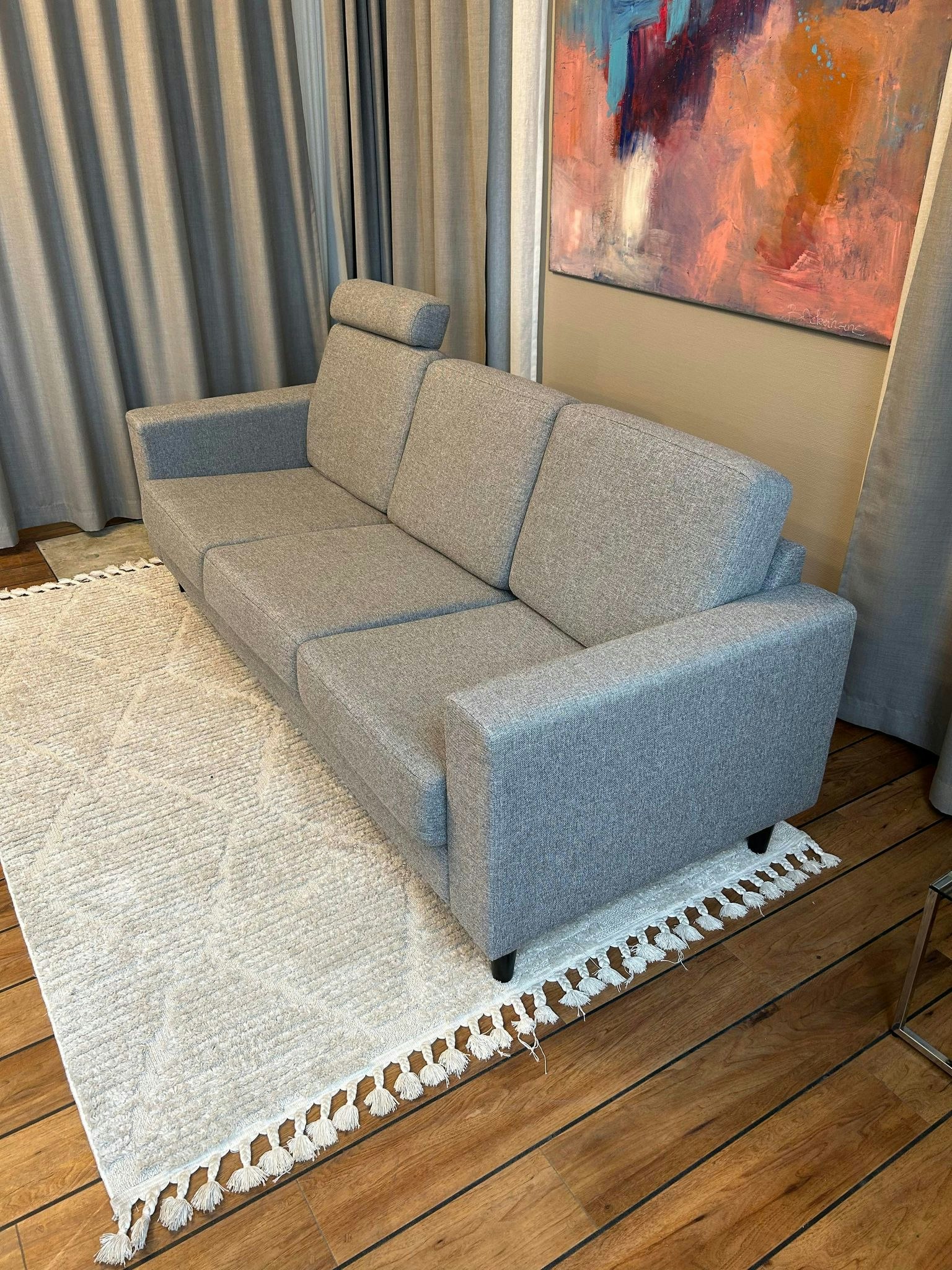 MIO - Grå 3-sits soffa inkl. nackstöd