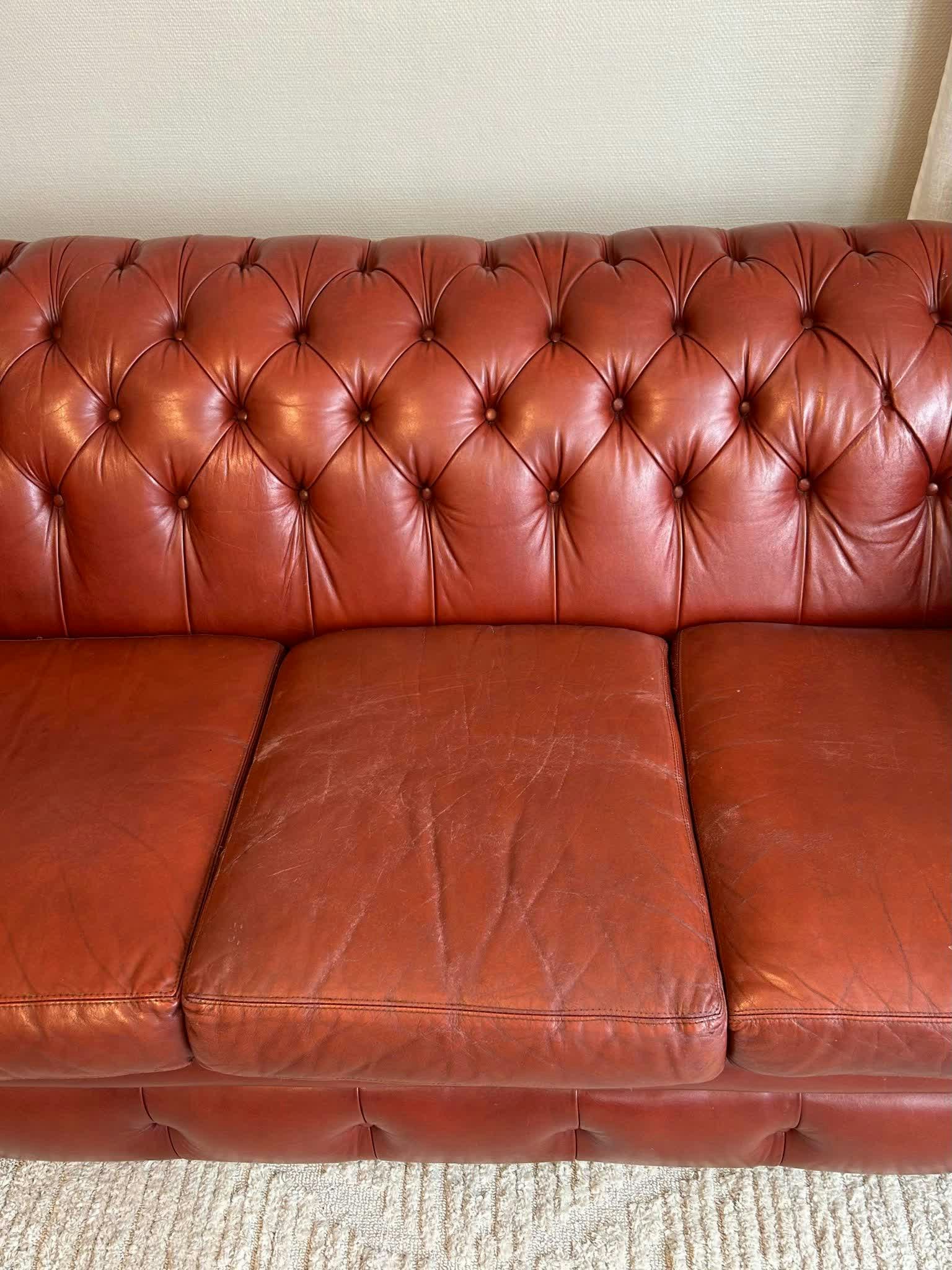 CHESTERFIELD - soffa