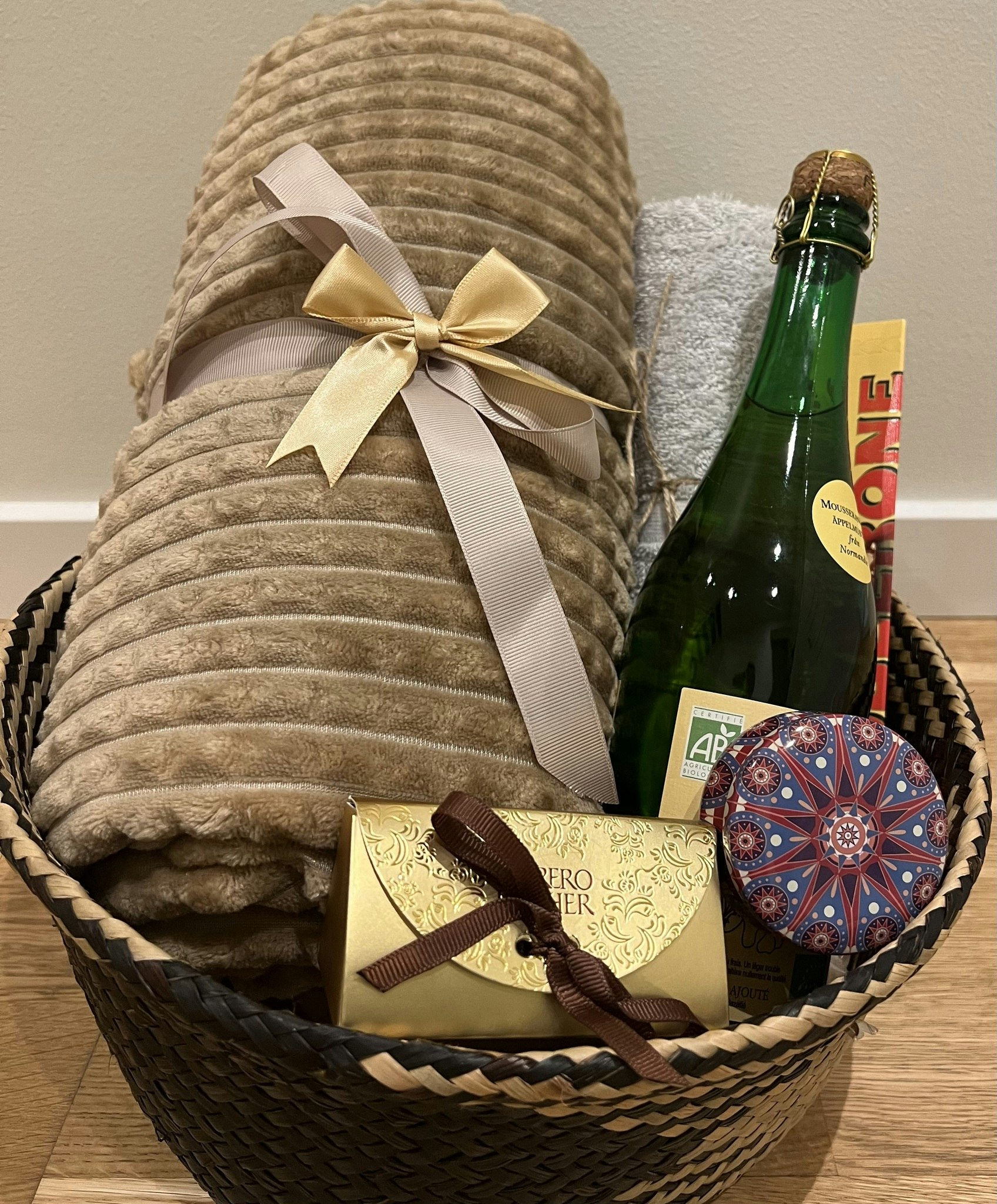 ”Cozy evening” basket