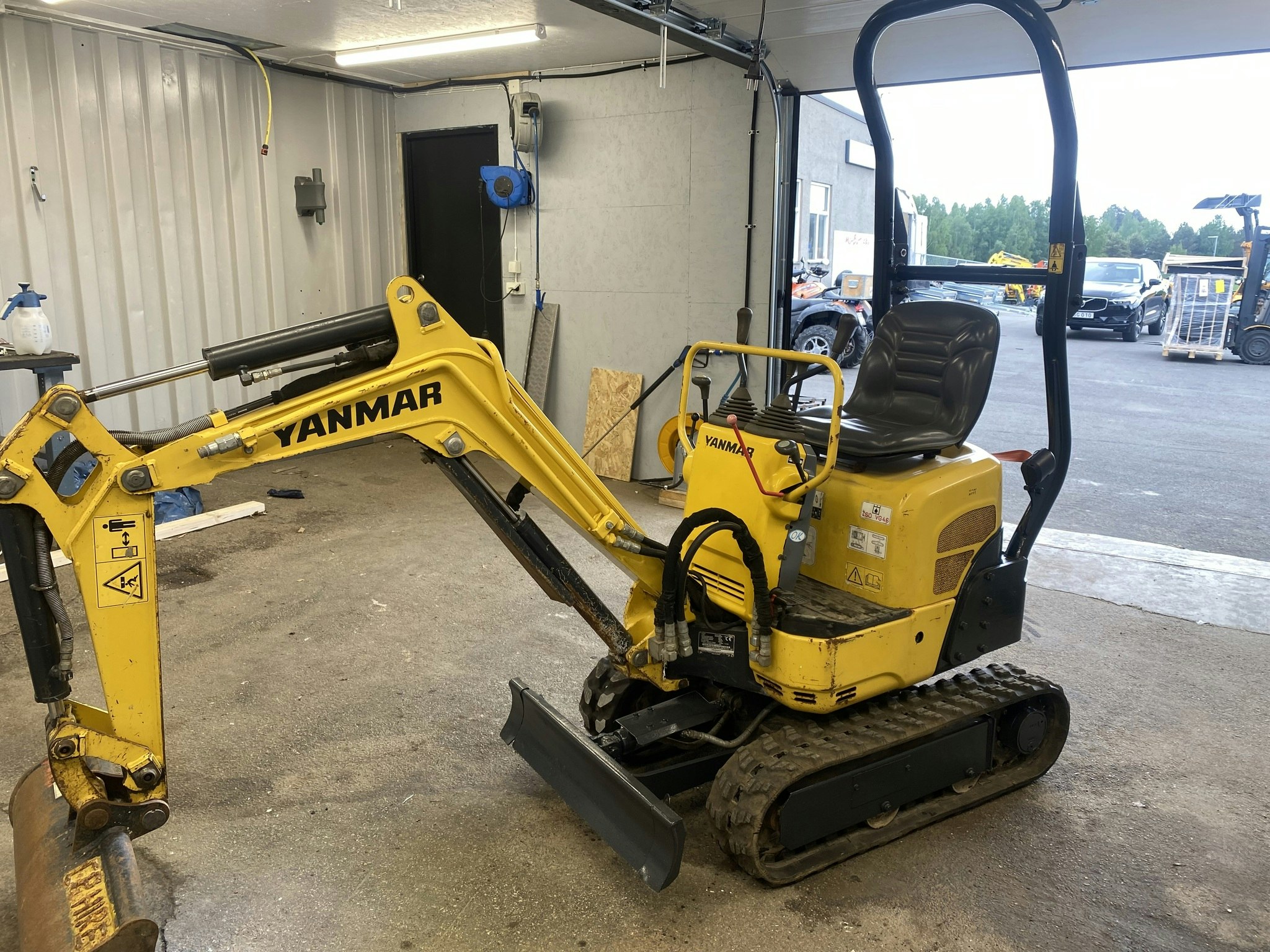 Yanmar SV08-1A Minigrävare / Bandbreddning