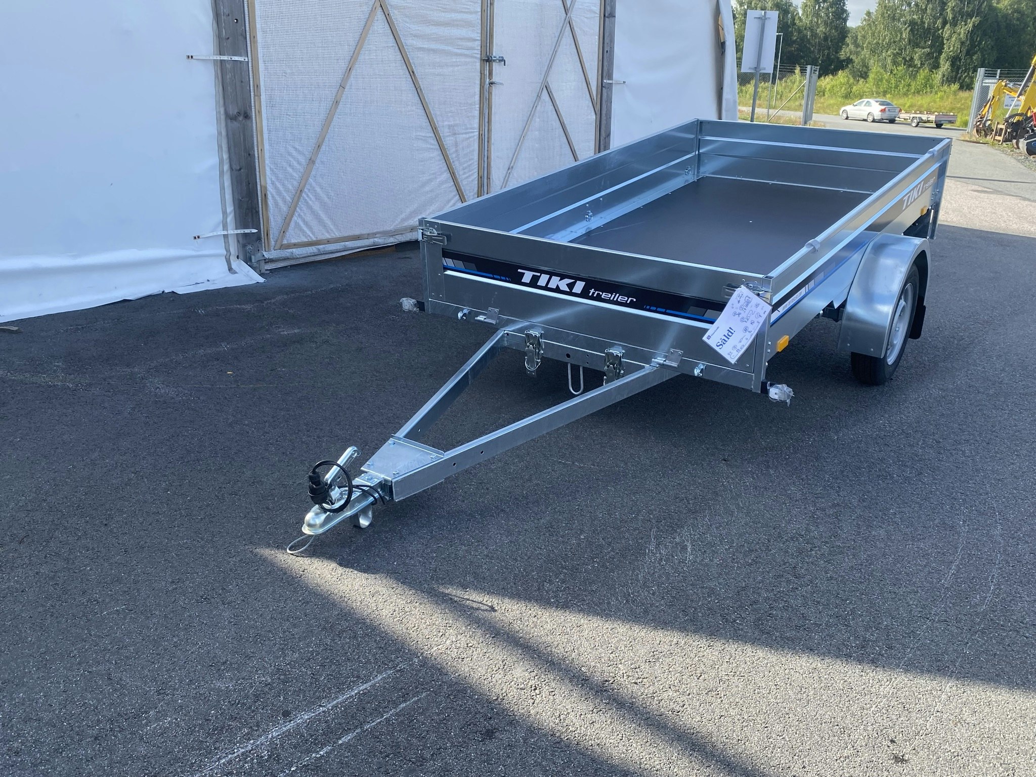 Tiki CS250-R Släpkärra Kampanj! inkl nätgrindar!