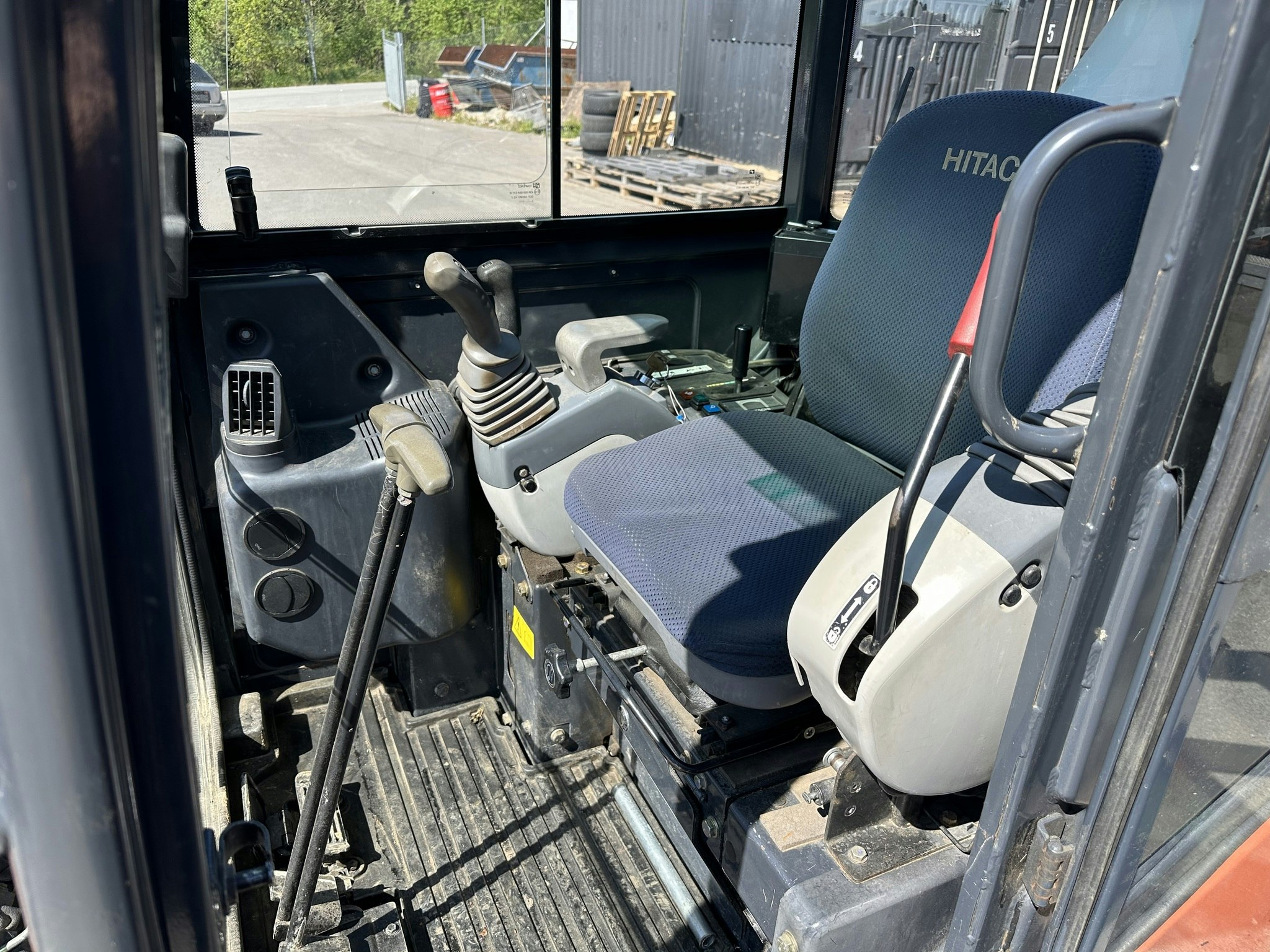 Hitachi Zaxis ZX18-3