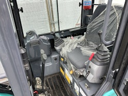 Kobelco SK17SR-3
