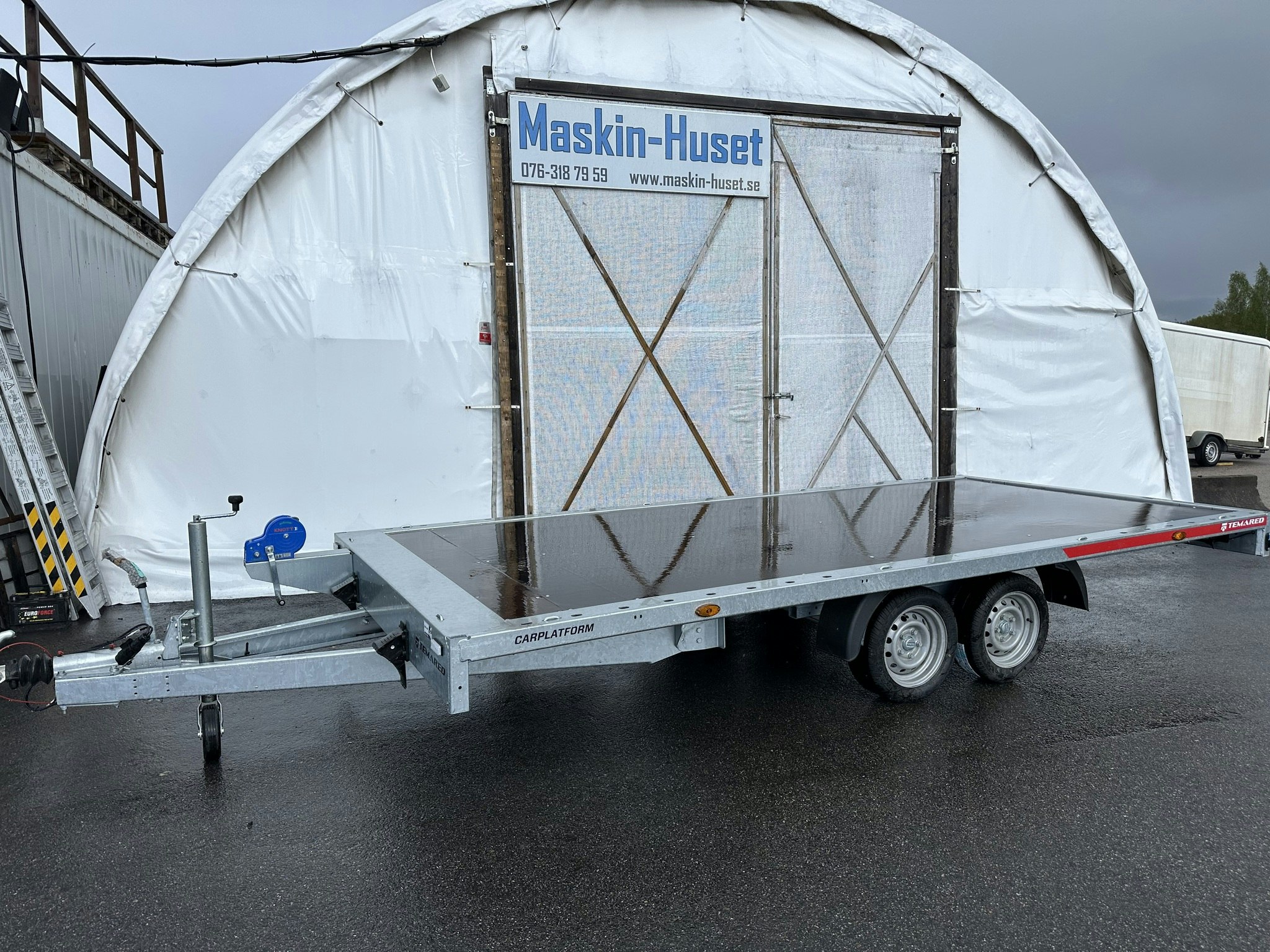 Plattformssläp 4521 Temared 2700kg