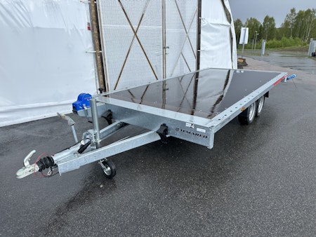 Plattformssläp /maskinsläp 2700kg / 4521