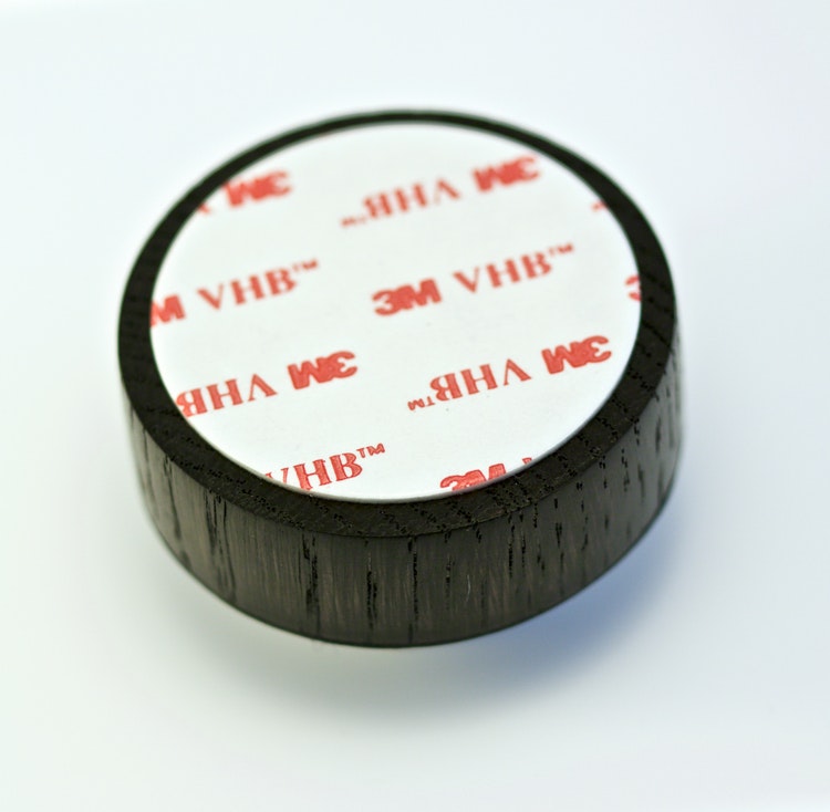 Knife puck