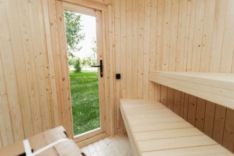 Bastutunna FYR - En elegant och funktionell bastutunna för avkoppling och värme