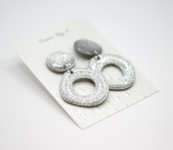 Uneven circle (silver/glitter)