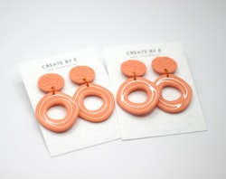 Uneven circle (orange/peach/gloss)