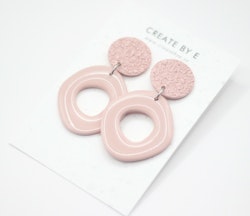 Uneven circle (gammelrosa/gloss)